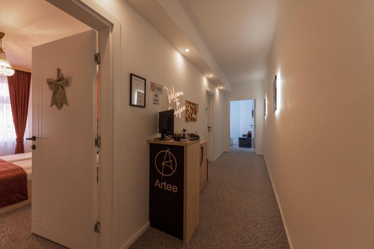 Artee Free Garage Parking